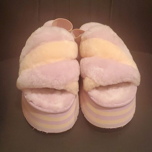 SOLD! UGG Disco Stripe Fluff Yeah Platform Slide Pink Dusk - Size 11 - Picture 3 of 13